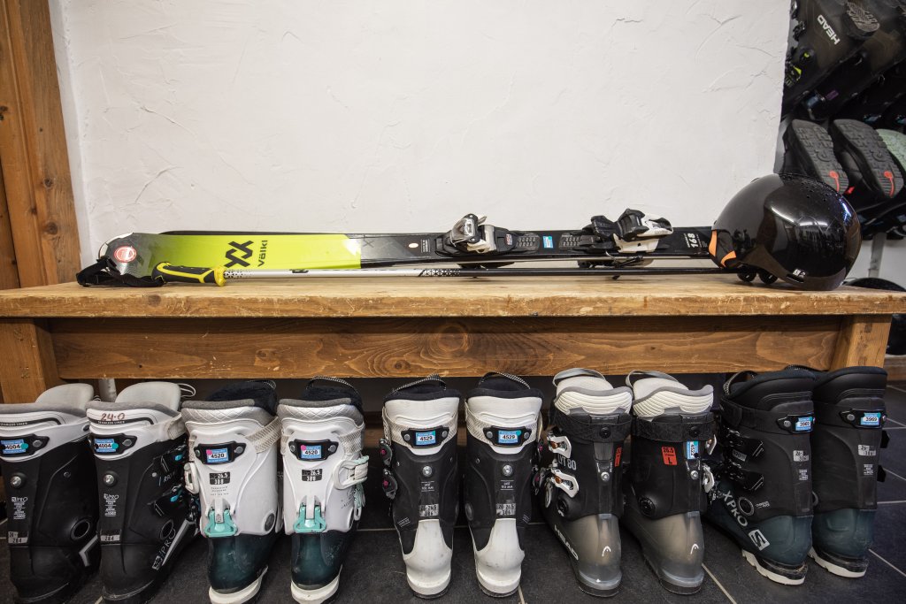 Ski Hire in Morzine Atlas Ski Co